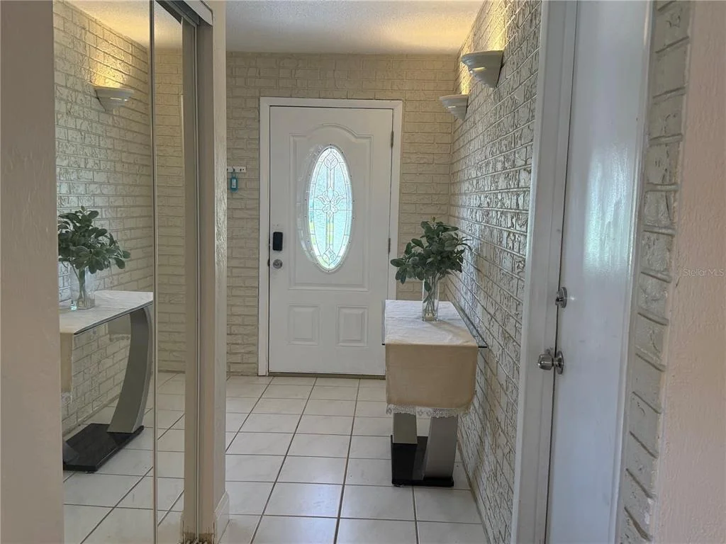 Photo of 409 NEEDLES DRIVE