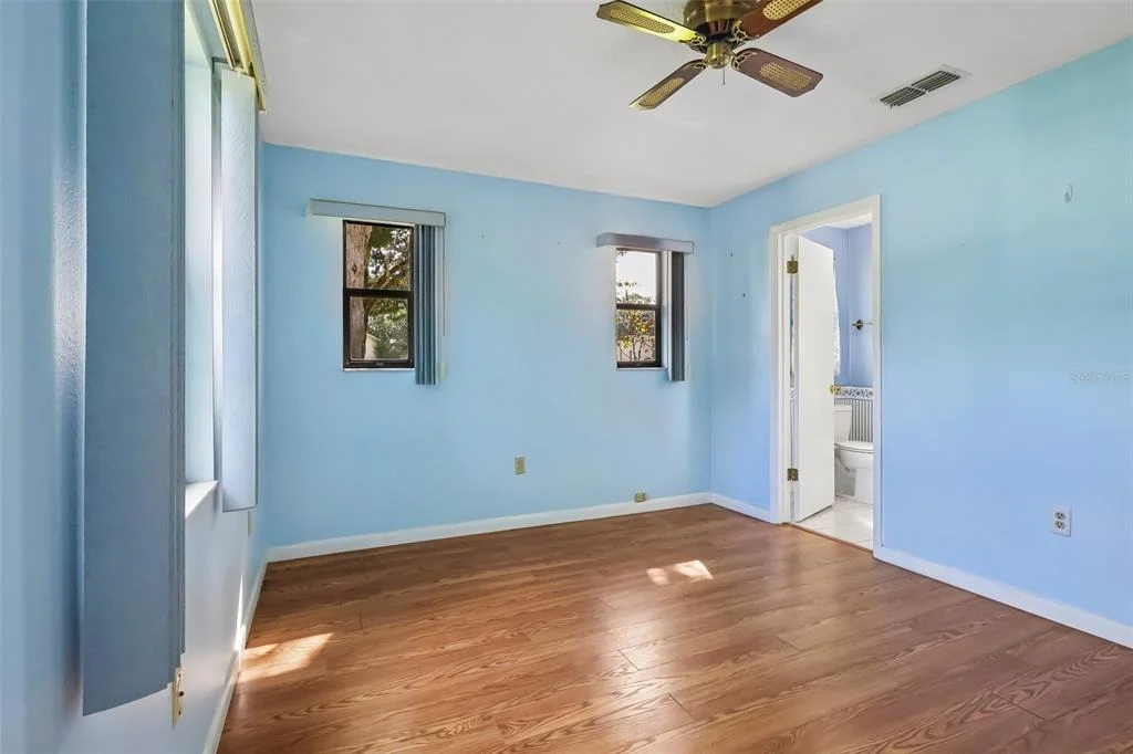 Photo of 21 ABERDEEN CIRCLE