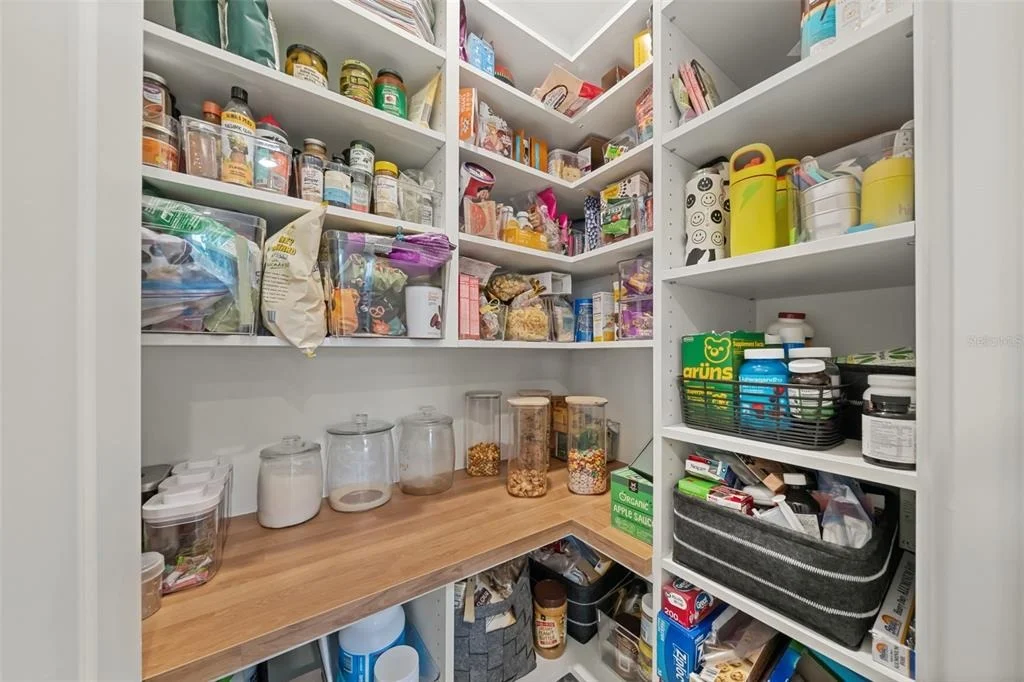Photo of 660 VERIDIAN CIRCLE NW