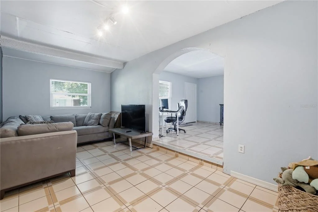 Photo of 802 PAPAYA DRIVE