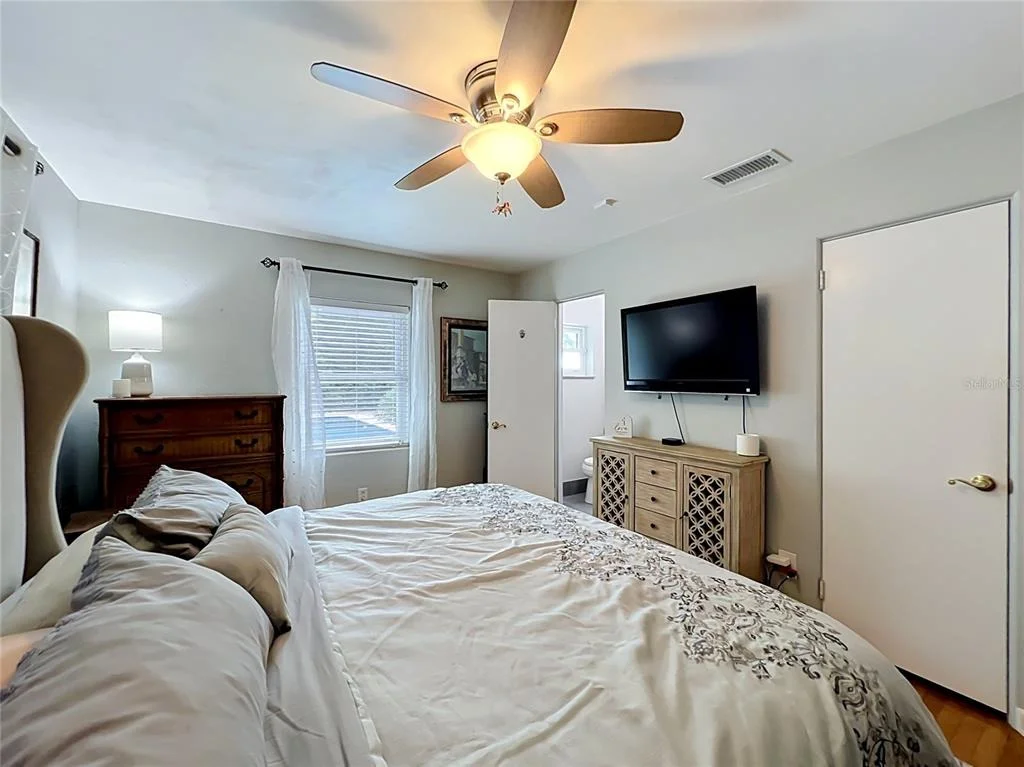 Photo of 2806 VINE STREET