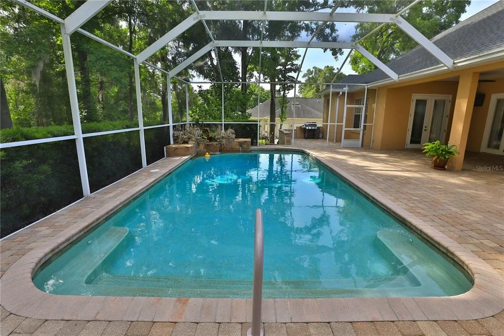 Photo of 7122 SE 12TH CIRCLE