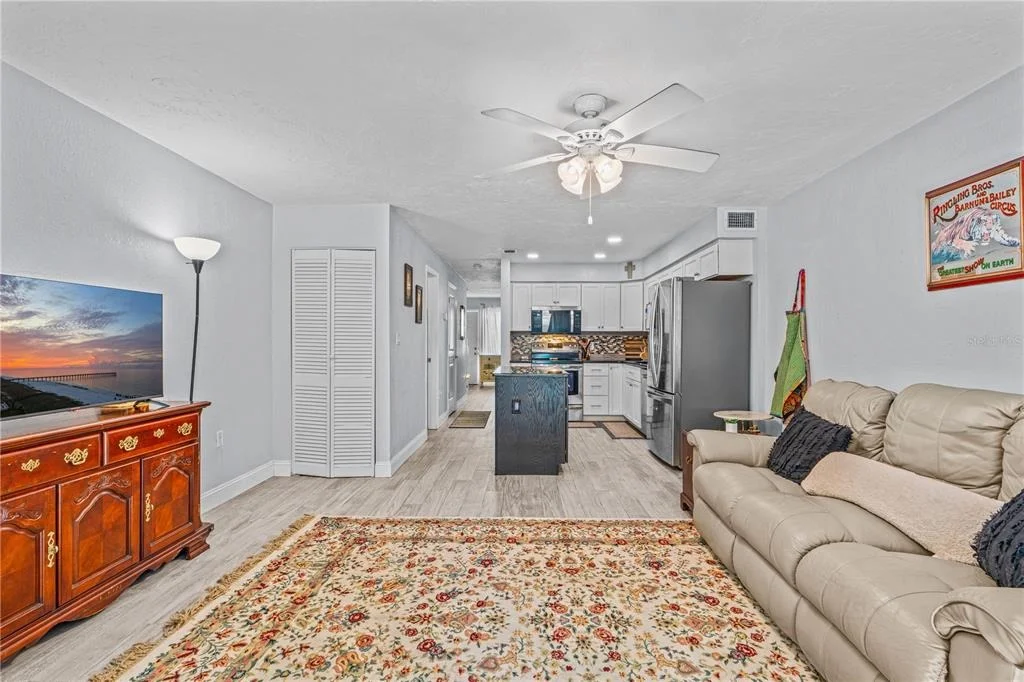 Photo of Unit UT23 at 5500 OCEAN SHORE BOULEVARD