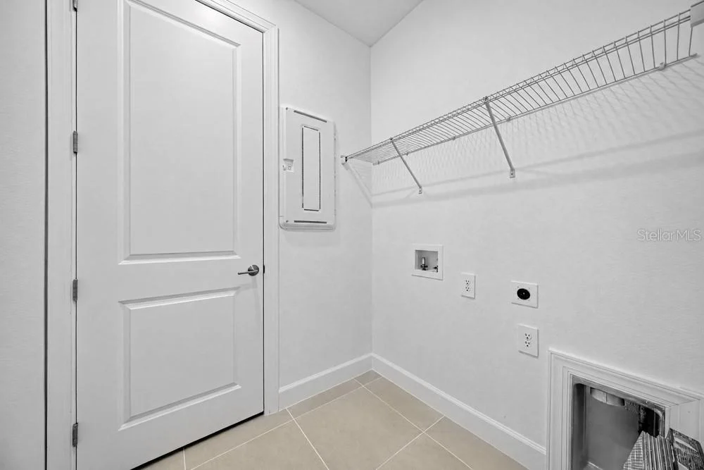 Photo of 11275 SILVER TRUMPET LOOP