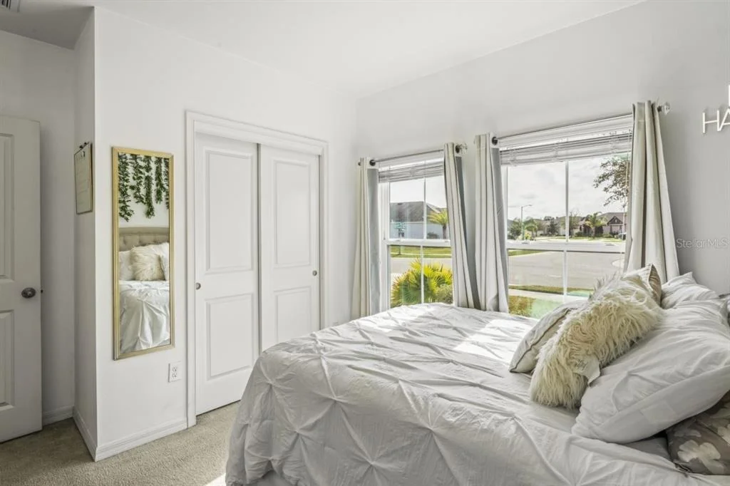 Photo of 571 OLD WINDSOR WAY