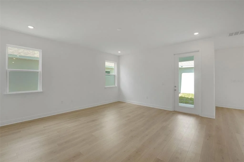 Photo of 5229 WAYPOINTE BOULEVARD
