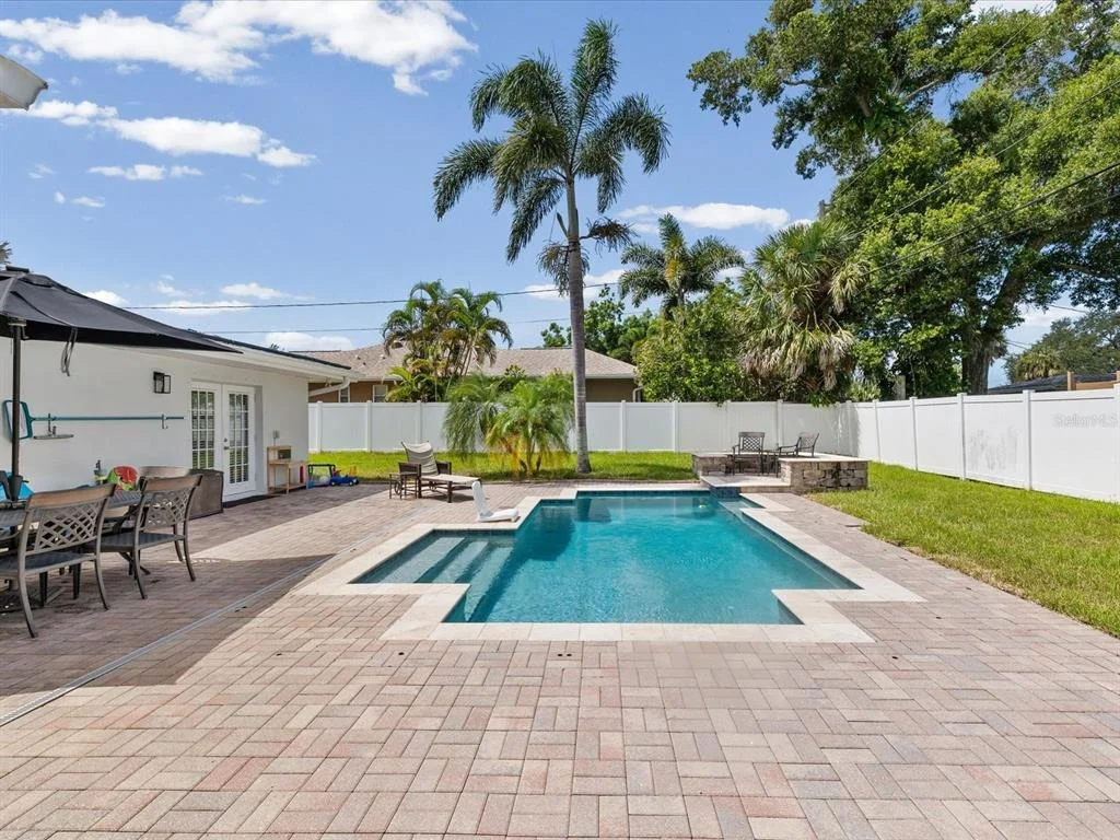 Photo of 118 LIVE OAK LANE