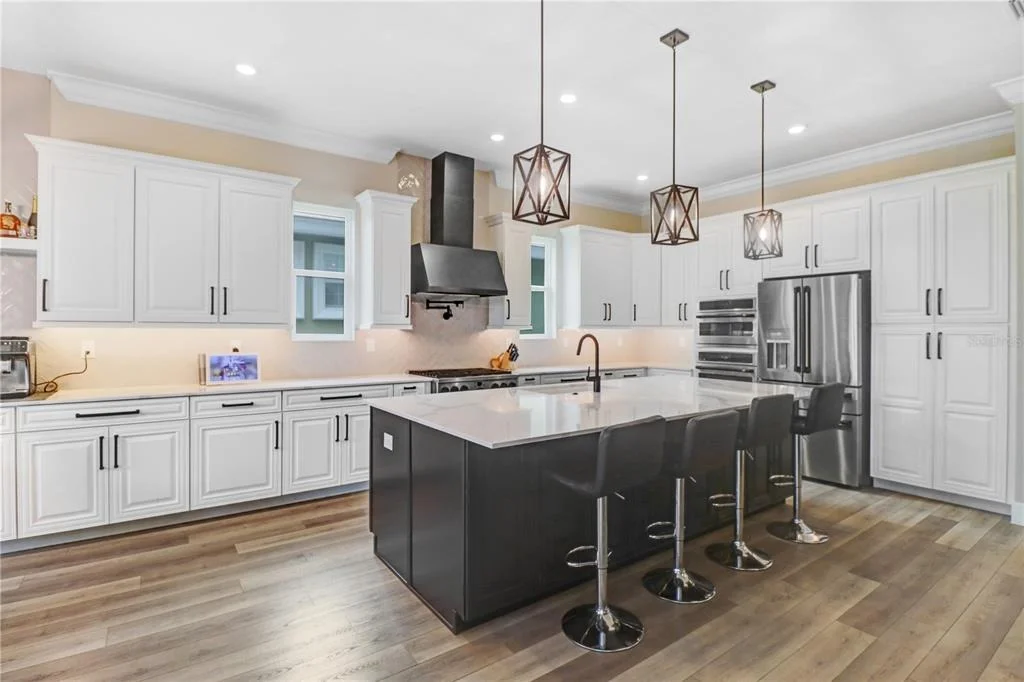 Photo of 6104 LAGOMAR LANE