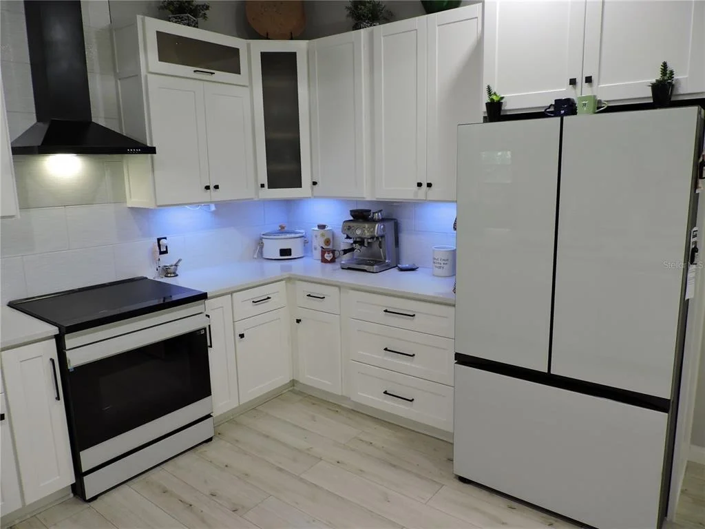 Photo of 905 COLONIAL ROAD