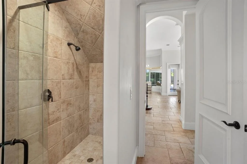 Photo of 1342 REDBOURNE LANE