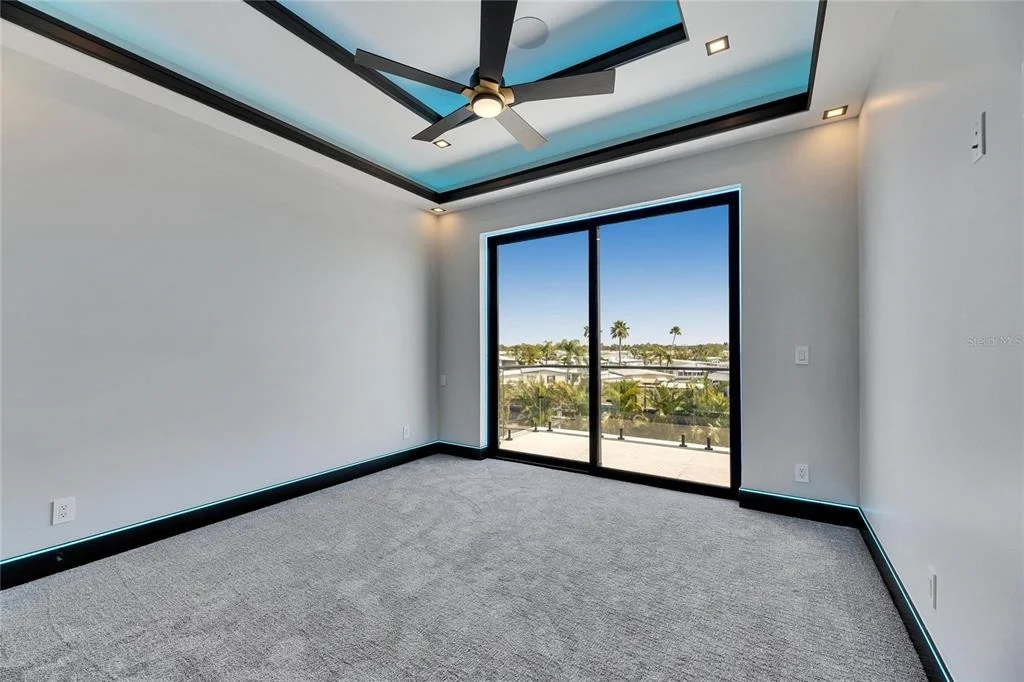 Photo of 6538 SIMONE SHORES CIRCLE