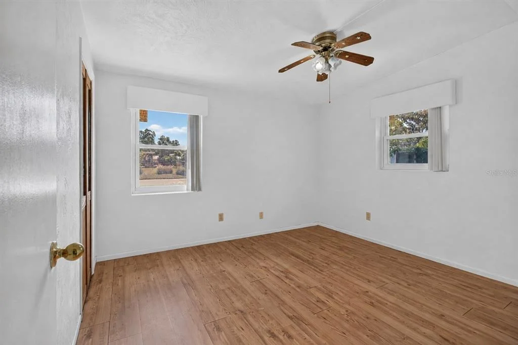 Photo of 568 MANOR DRIVE