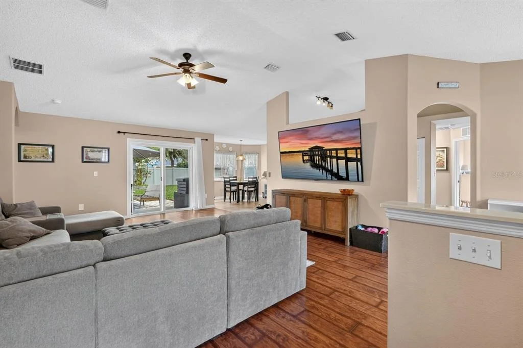 Photo of 19 RED OAK PLACE