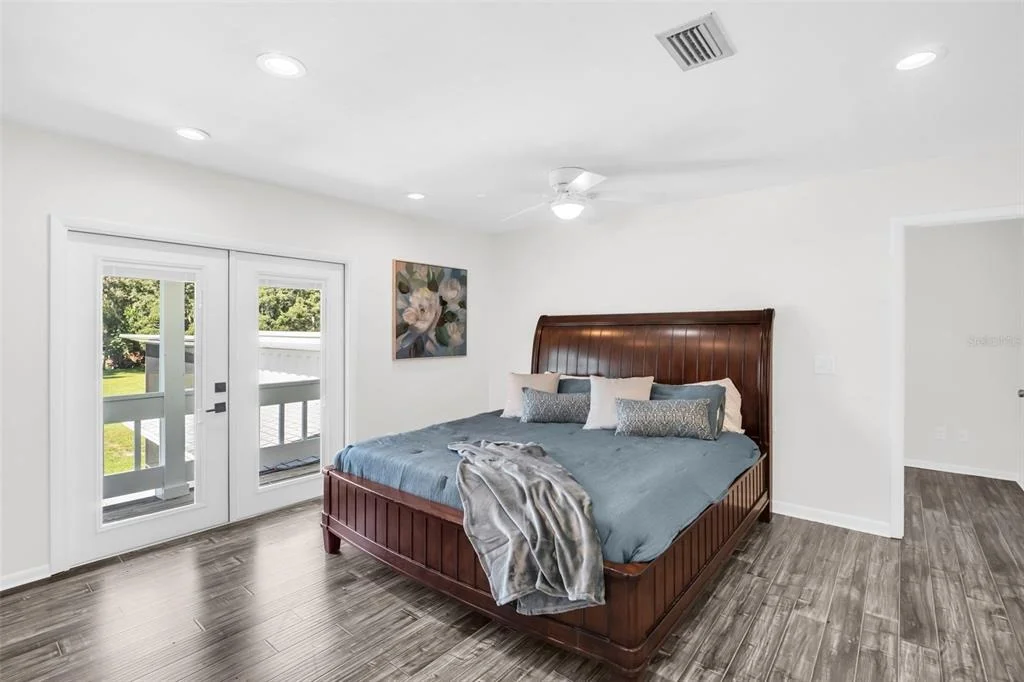 Photo of 810 WARREN ROAD