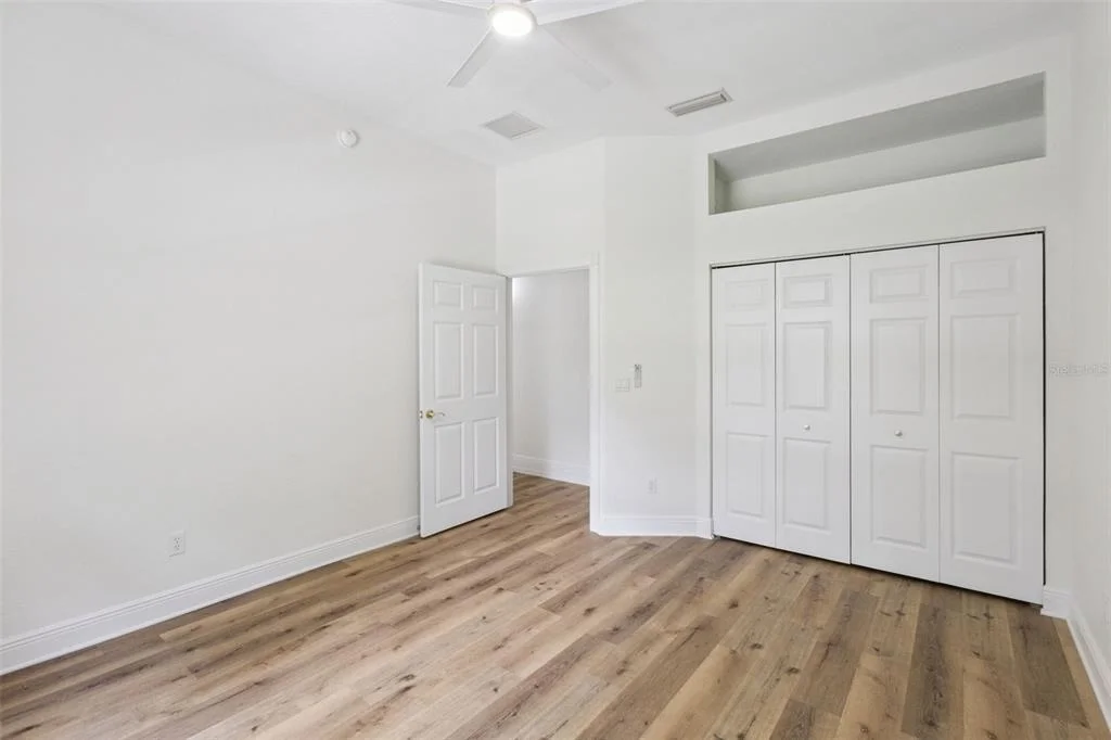 Photo of 6943 SE 12TH CIRCLE