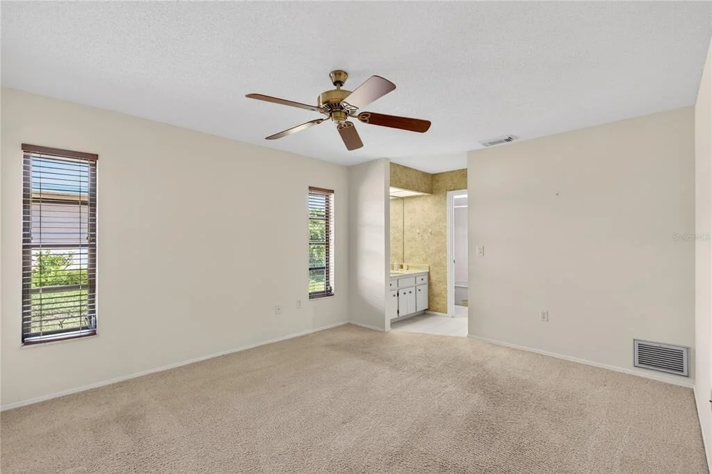 Photo of 5852 LINCOLN ROAD