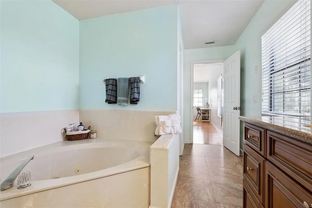 Photo of 1458 ROYAL CIRCLE