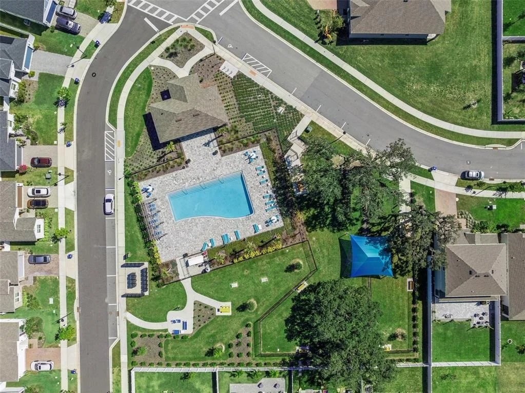 Photo of 1111 LONE PALM WAY