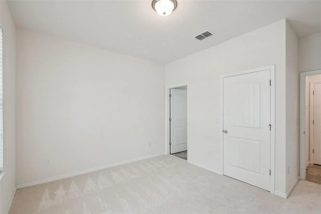 Photo of 16031 PEBBLE BLUFF LOOP