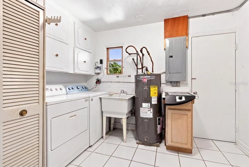Photo of 7222 HOLIDAY DRIVE