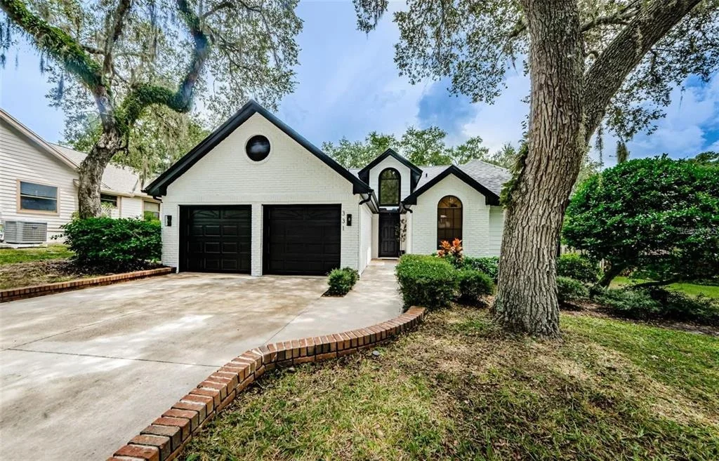 Photo of 331 CASCADE LANE
