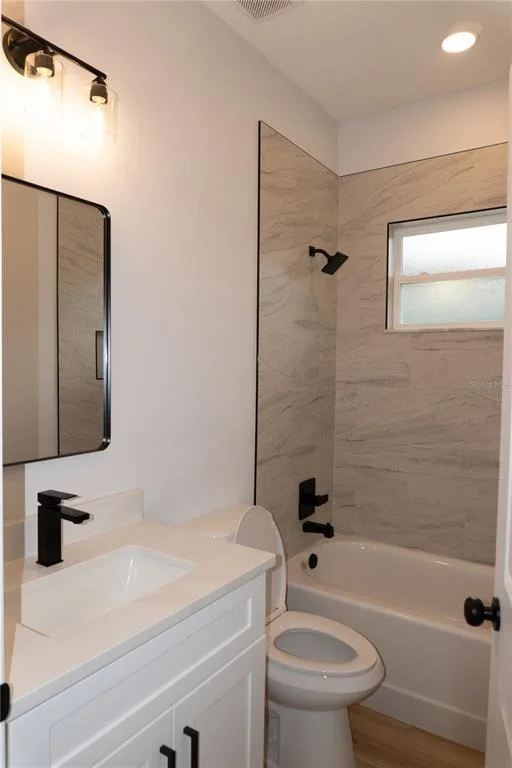 Photo of 16 HEMLOCK TRL