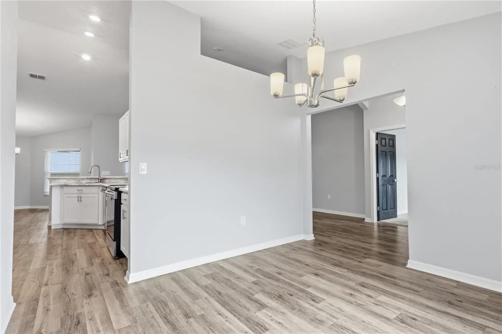 Photo of 185 CLOVERBROOK TRAIL