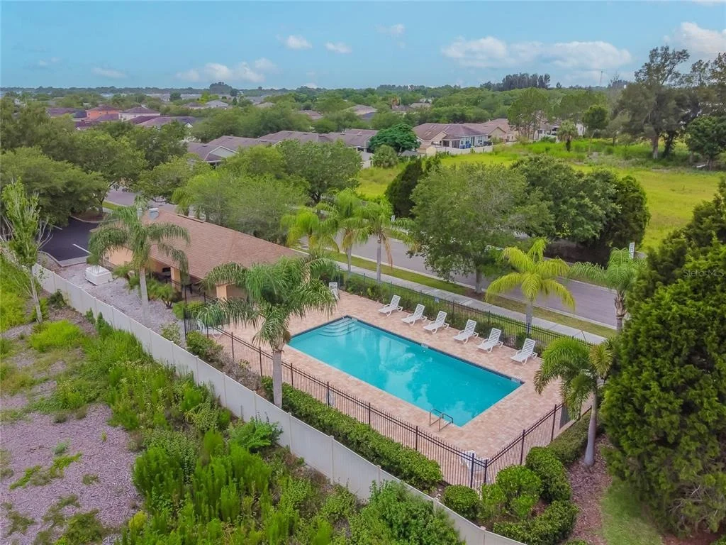 Photo of 915 WINDTON OAK DRIVE