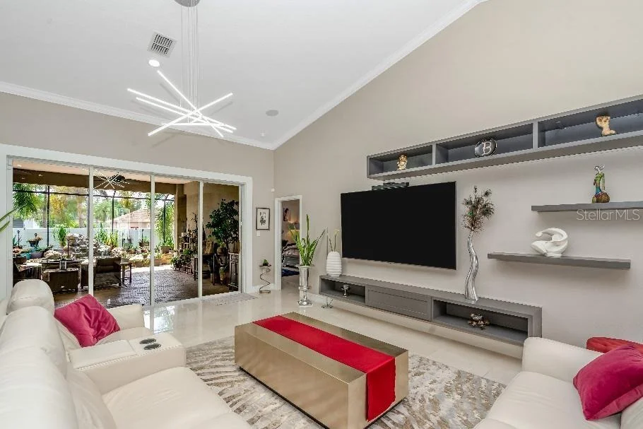 Photo of 21812 CARSON DRIVE