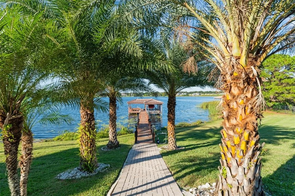 Photo of 9575 WESTOVER ROBERTS ROAD
