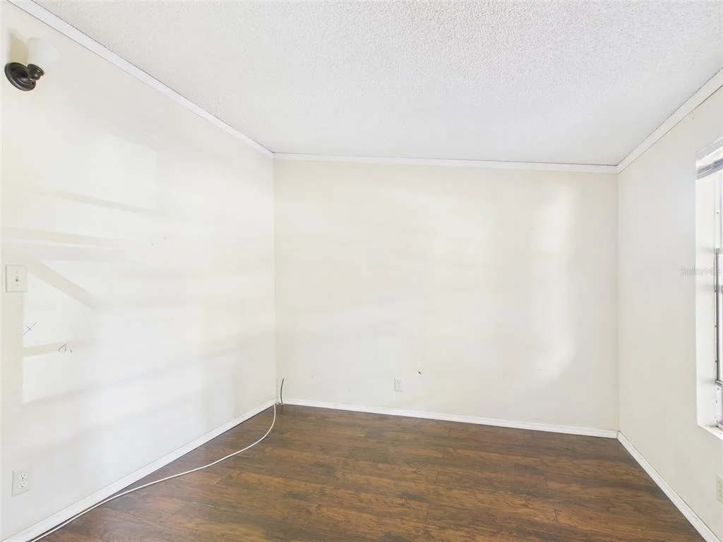 Photo of 13014 LINCOLN ROAD