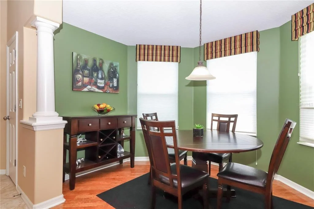 Photo of 27328 PINE STRAW ROAD