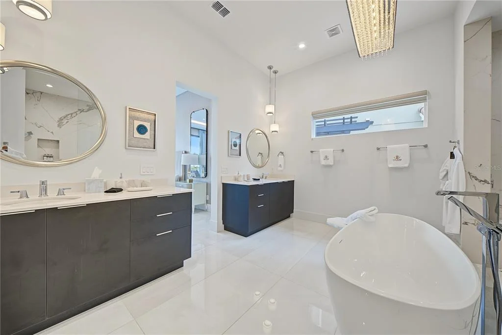 Photo of 900 GOLDEN BEAR DRIVE