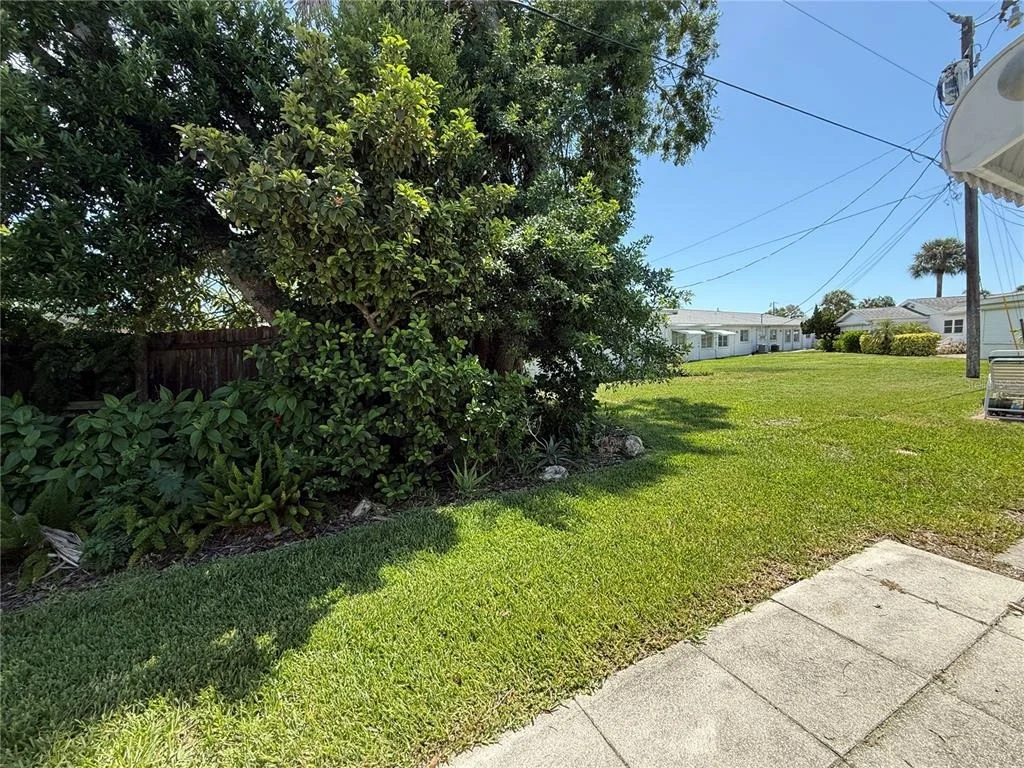 Photo of 6105 CORAL WAY