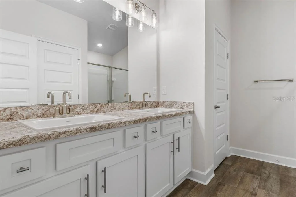 Photo of 16 BEAVERDAM LANE