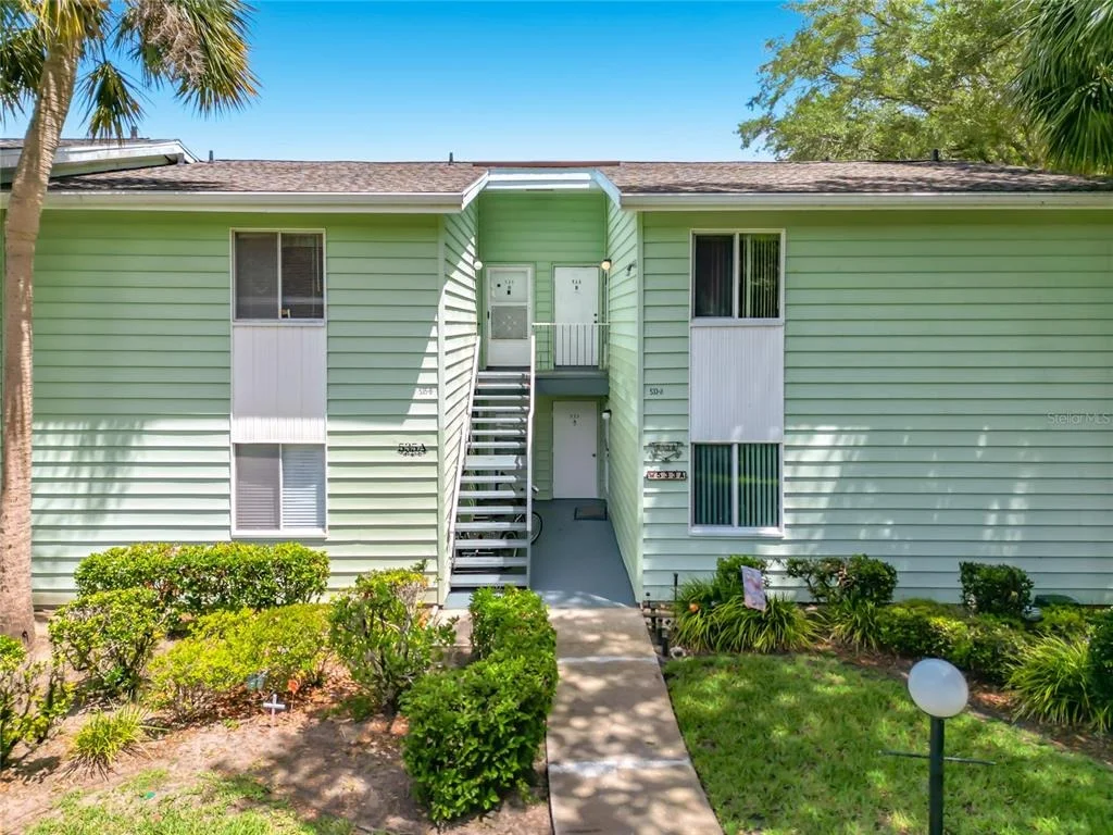 Photo of Unit B at 533 MIDWAY DRIVE