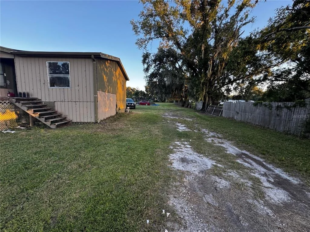 Photo of 33346 ARTHUR DRIVE