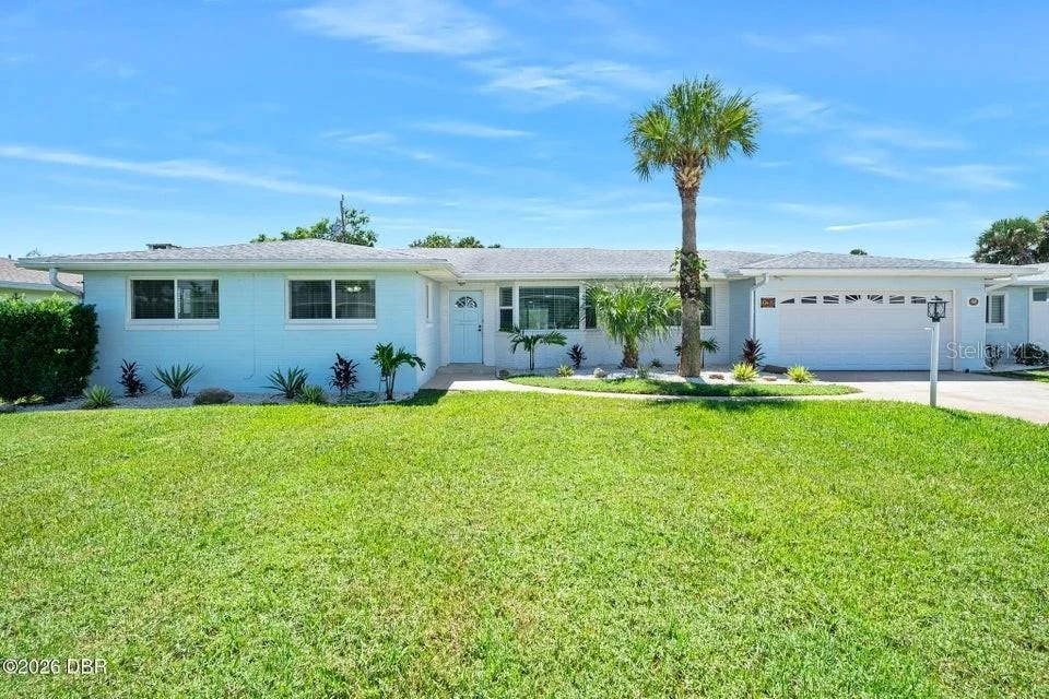 Photo of 190 ELLICOTT DRIVE