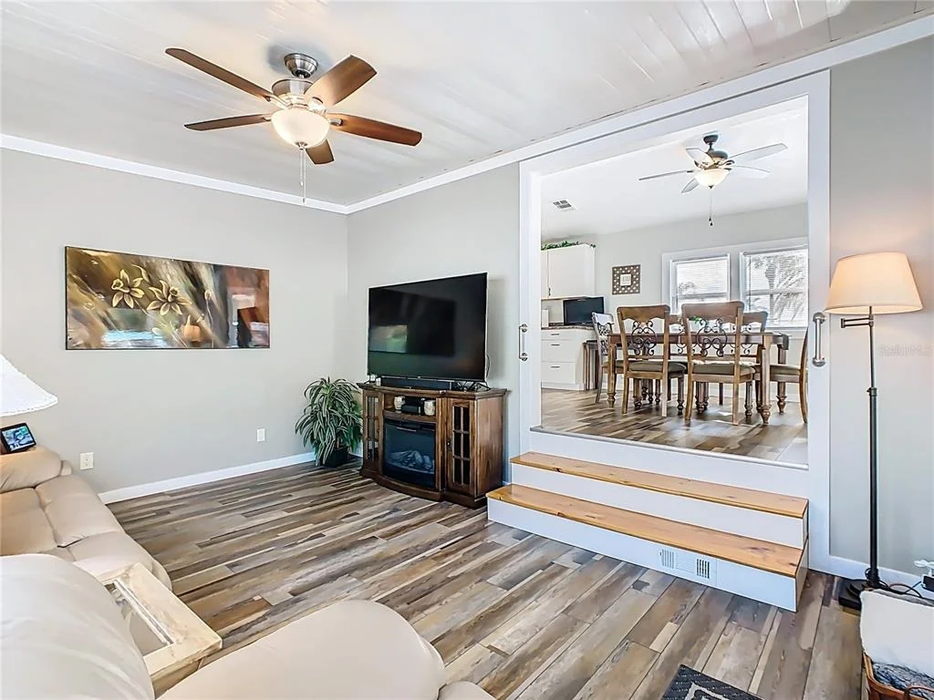 Photo of 446 PINE LOOP
