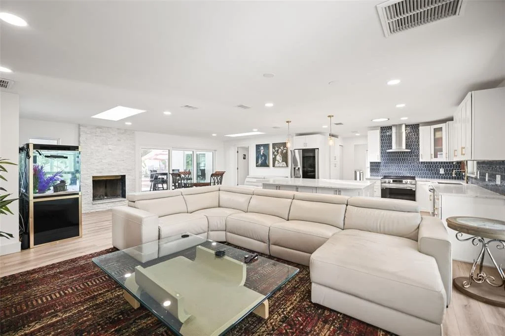 Photo of 1981 CASTILLE DRIVE