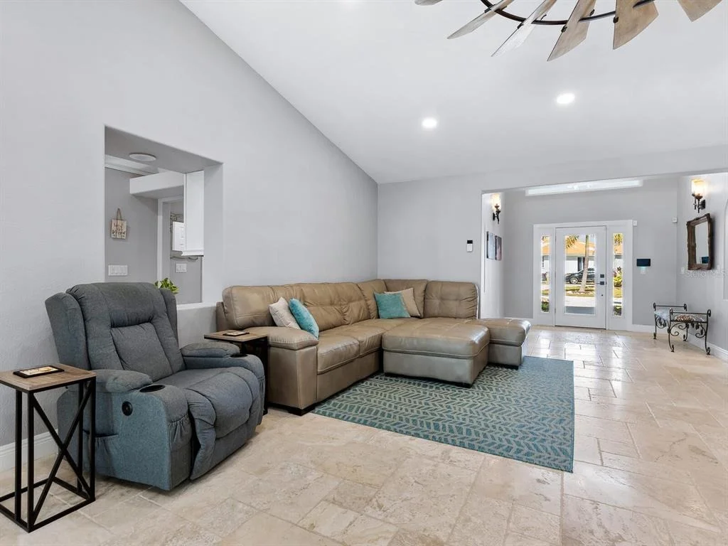 Photo of 221 LYCHEE ROAD