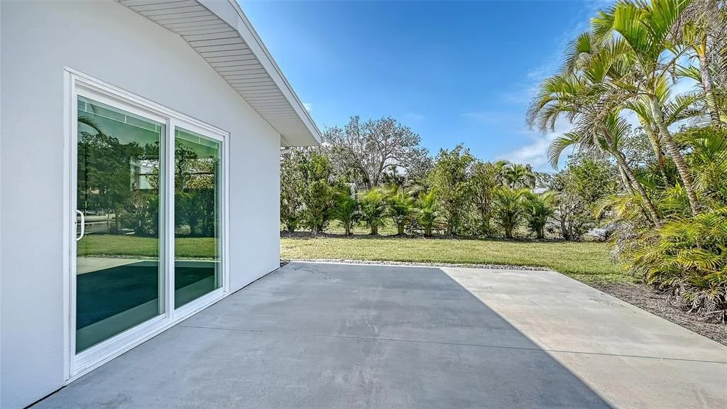 Photo of 619 BUTTONWOOD DRIVE