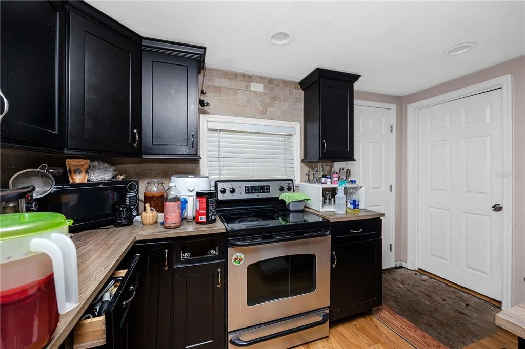 Photo of 1250 LAKEVIEW ROAD