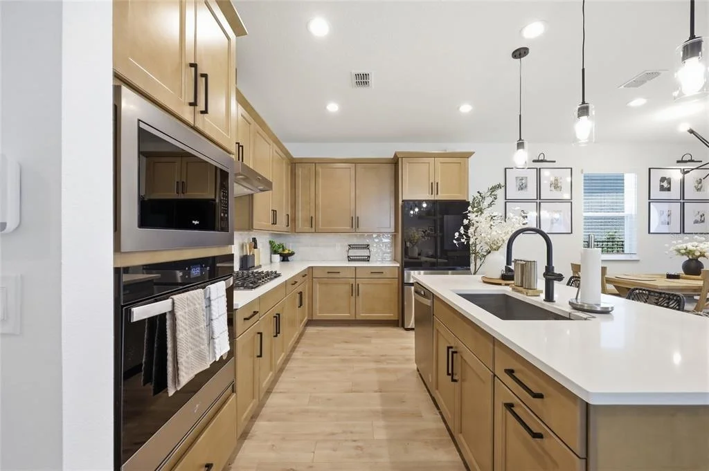 Photo of 1663 CROWNCREST DRIVE