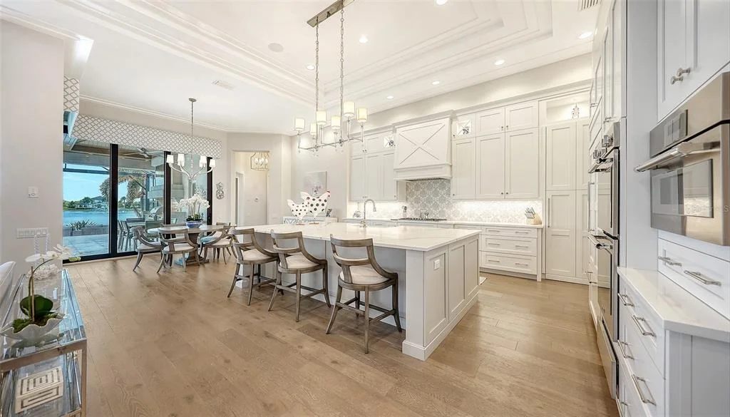 Photo of 8339 LUCERNE LOOP