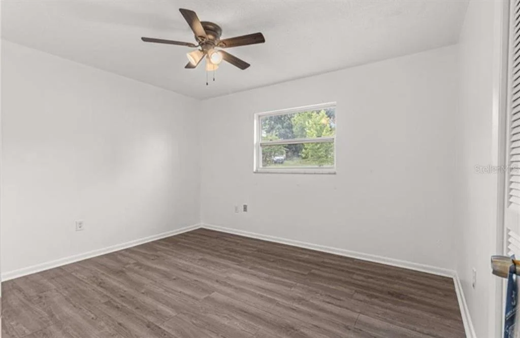 Photo of 46 LAKE COURT LOOP