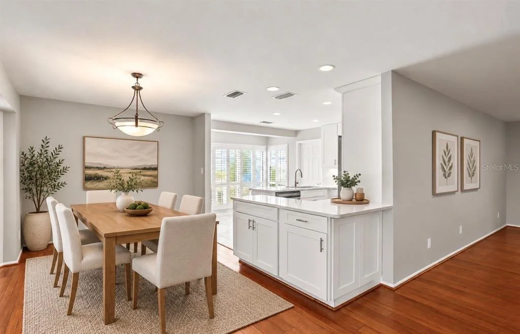 Photo of 913 SUTTON PLACE