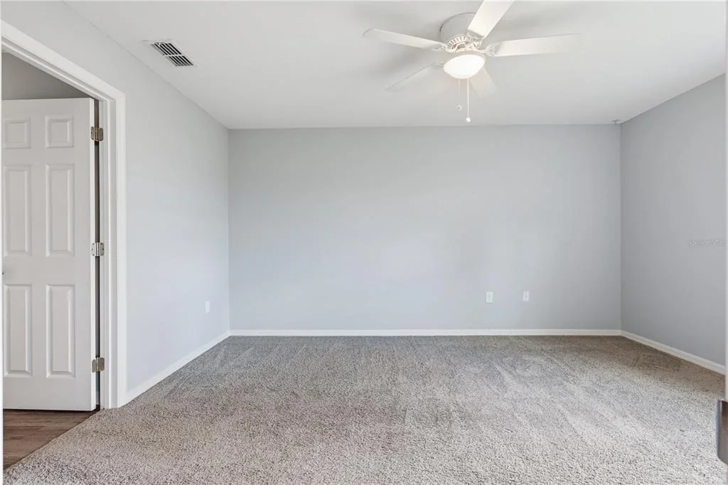 Photo of 185 CLOVERBROOK TRAIL