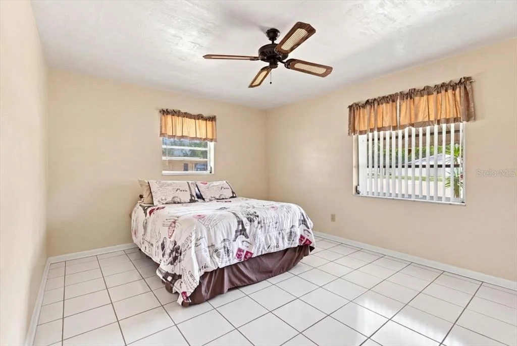 Photo of 7222 HOLIDAY DRIVE