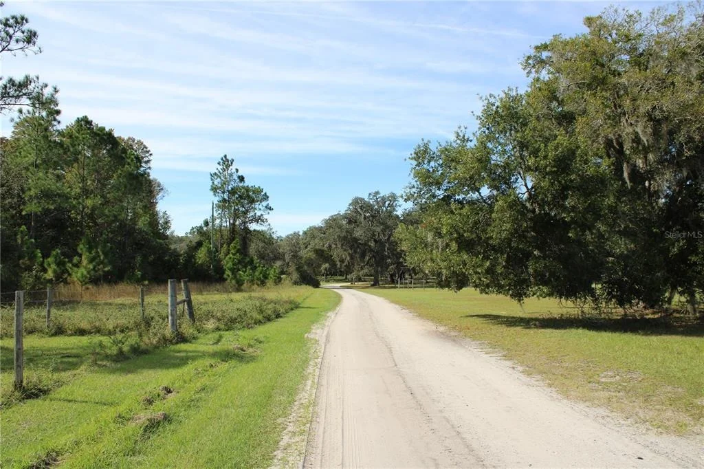 Photo of DUBOISE DRIVE
